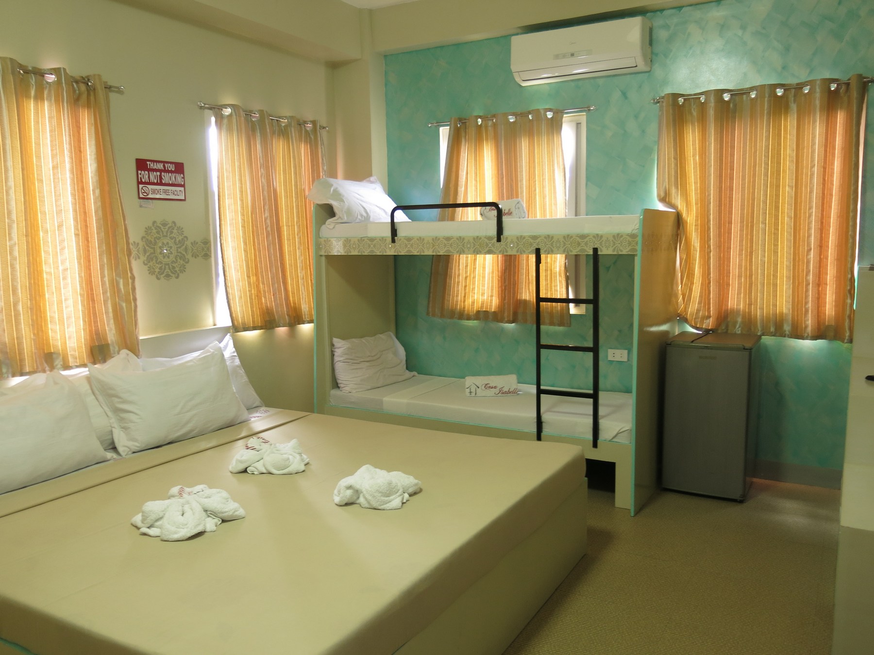 <b class="font-bara"><i class="bi bi-geo-fill h4"></i> CASA ISABELLE</b> <br/>Lacasa, Hinatuan, Surigao del Sur

09171030168