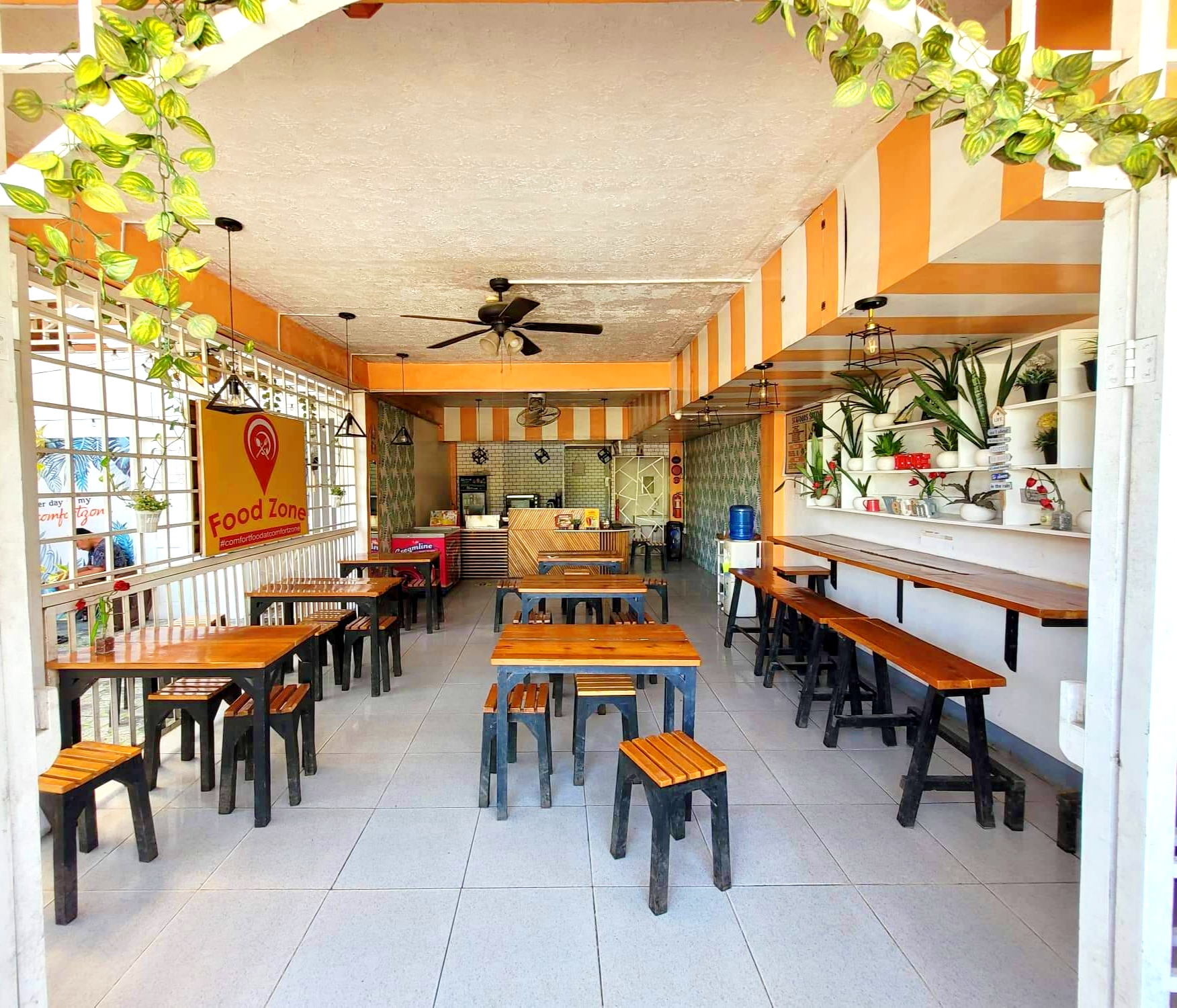 <b class="font-bara"><i class="bi bi-geo-fill h4"></i> FOOD ZONE @ COMFORT ZONE INN</b> <br/>Lacasa, Hinatuan, Surigao del Sur

09983505197