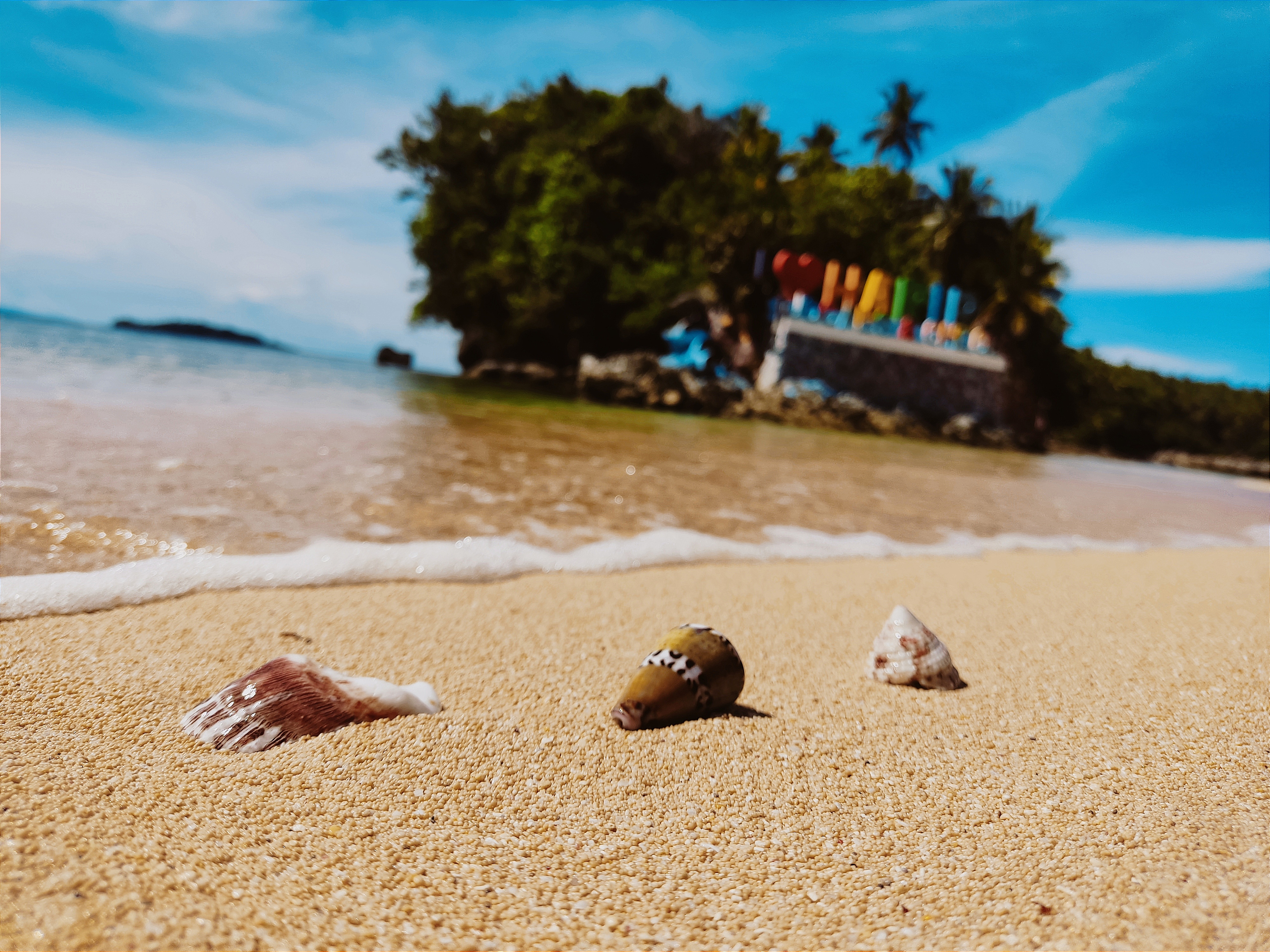 <b class="font-bara"><i class="bi bi-geo-fill h4"></i> HARIP OCEANSIDE BEACH</b> <br/>Its rustic Boracay-like charm offers powdery white sand, gleaming clear waters and majestic waves with very big potential to become a surfing destination.